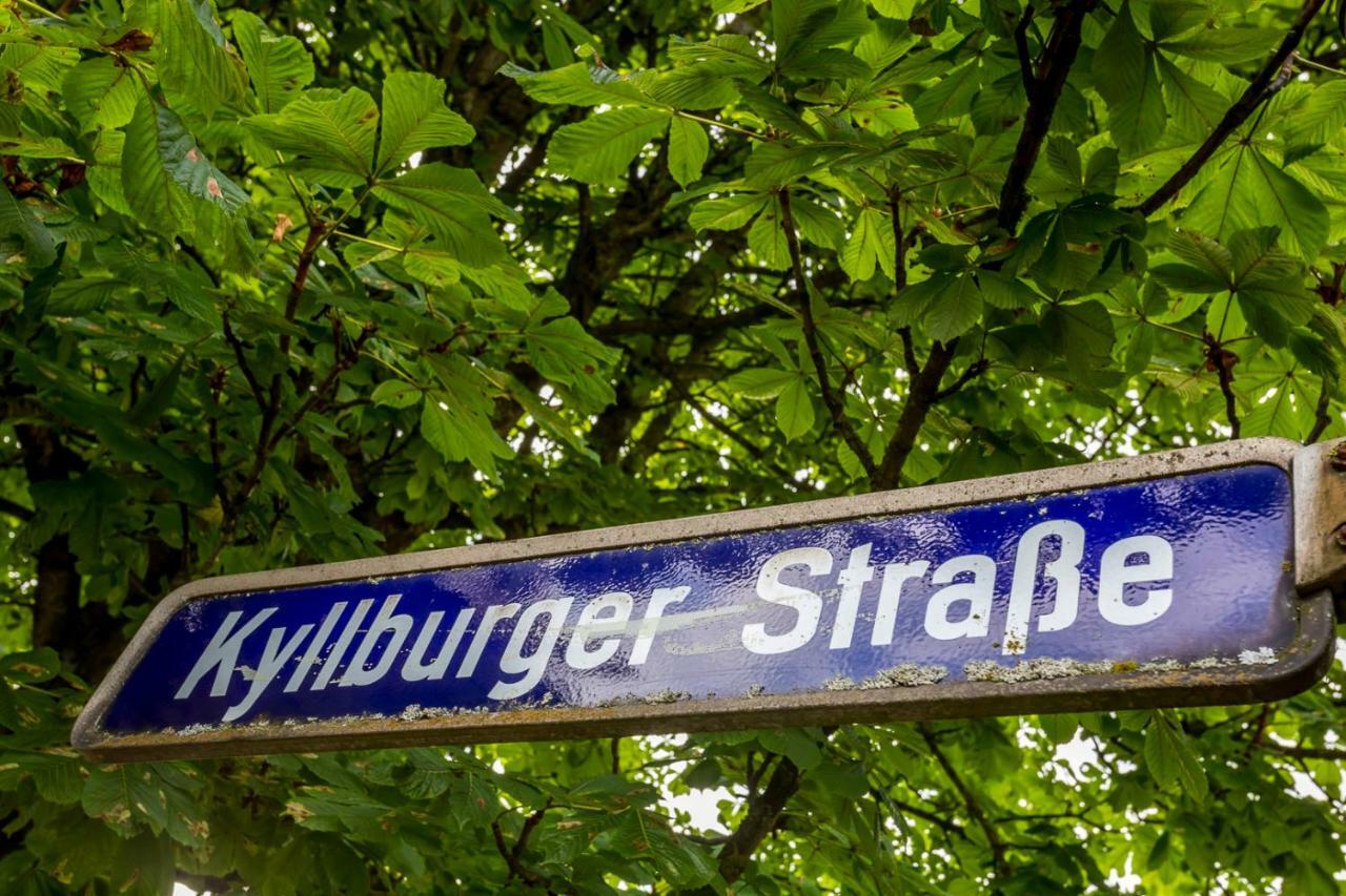 Pure Eifel Villa Oberkail Bagian luar foto
